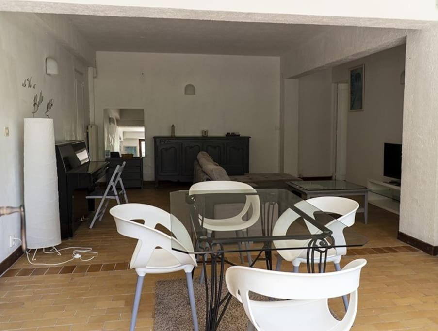Charmant Rez De Villa Climatise Renove, 90M2 Avec Parking Cassis Eksteriør billede