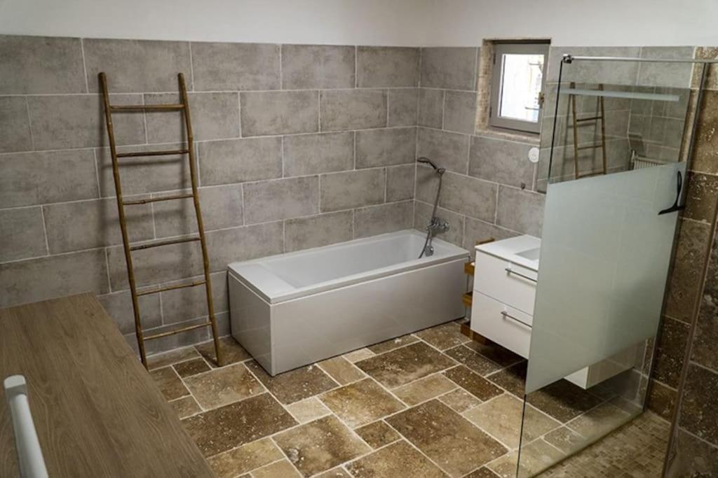 Charmant Rez De Villa Climatise Renove, 90M2 Avec Parking Cassis Eksteriør billede
